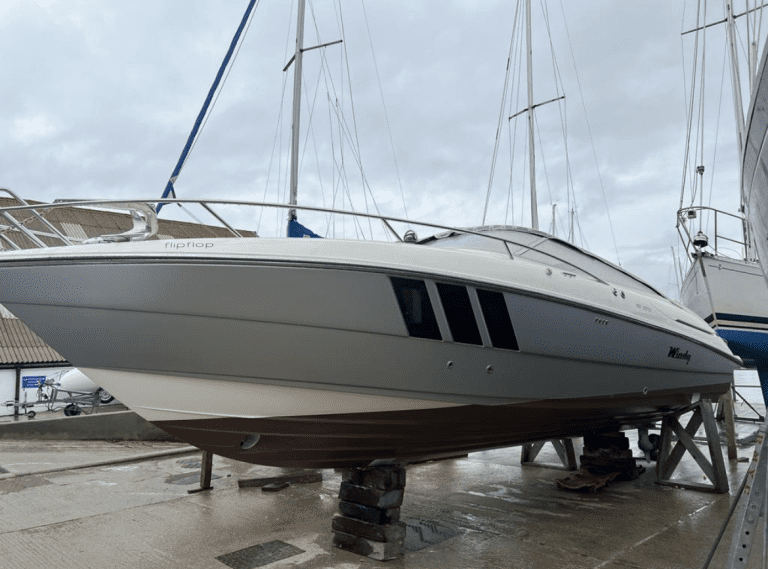 Premier yacht hull wrap windy 1