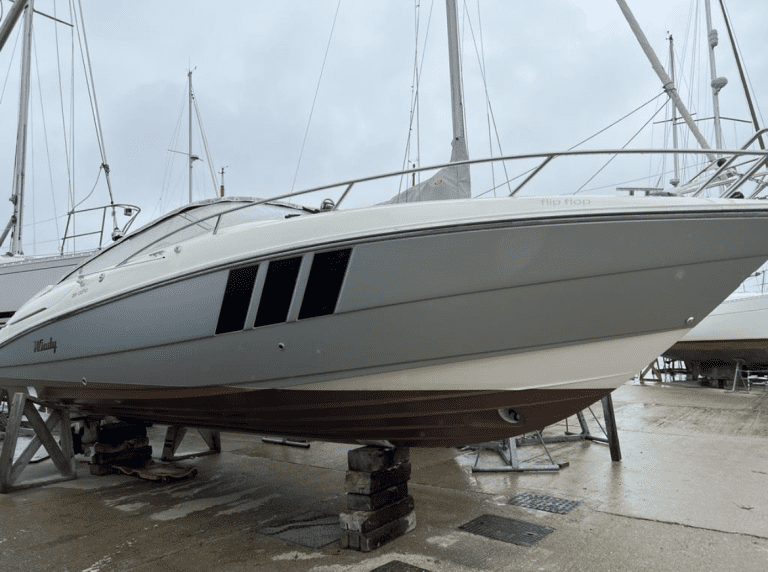 Premier yacht hull wrap windy 3
