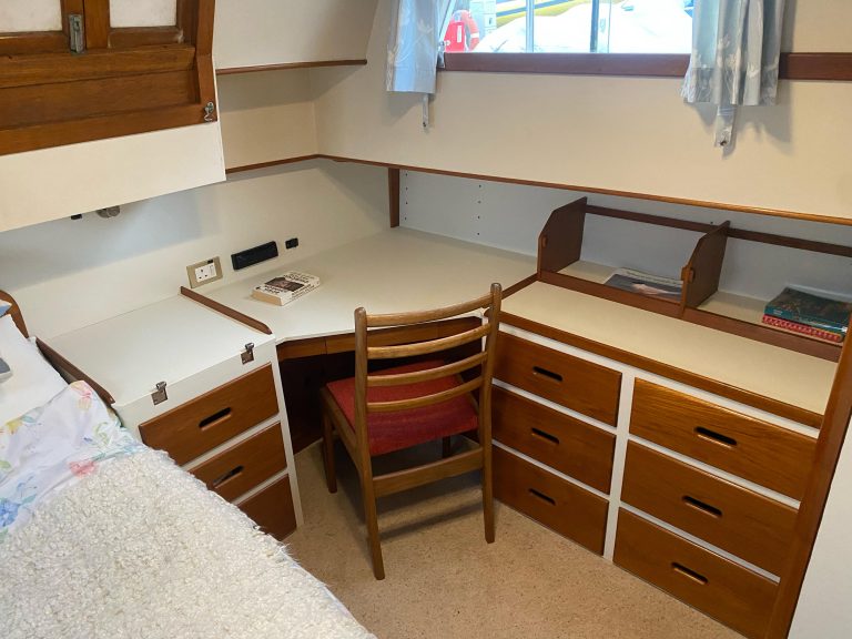 Premier yacht wraps bedroom wrap white 10