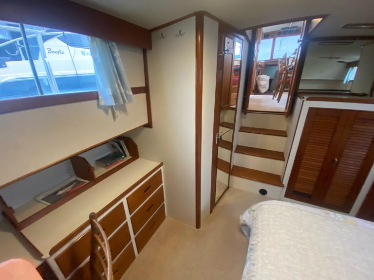 Premier yacht wraps bedroom wrap white 11