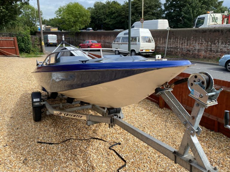 Premier yacht wraps hull band 7