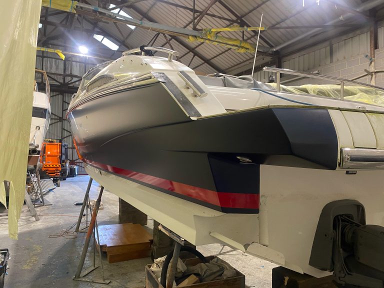 Premier yacht wraps hull red stripes 3