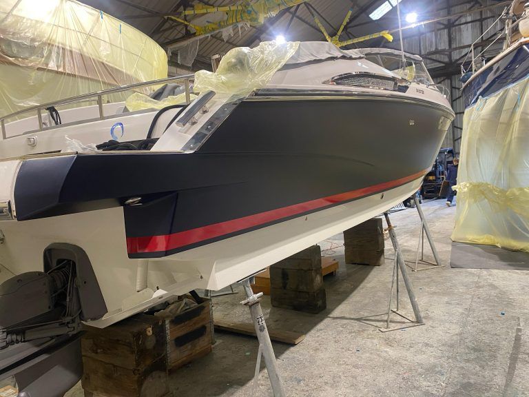Premier yacht wraps hull red stripes 5