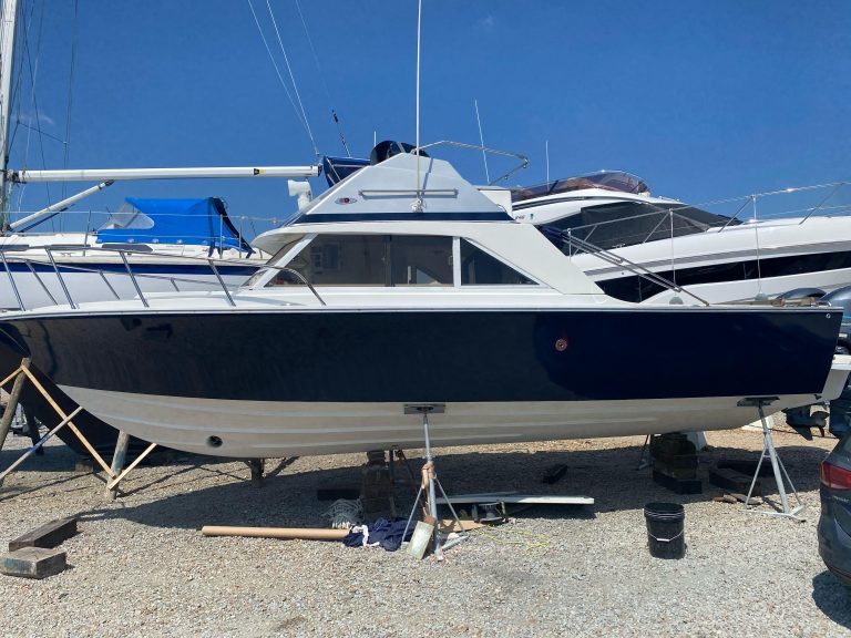 Premier yacht wraps hull transform blue 6