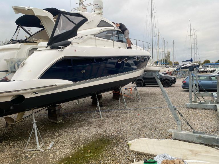 Premier yacht wraps hull wrap b