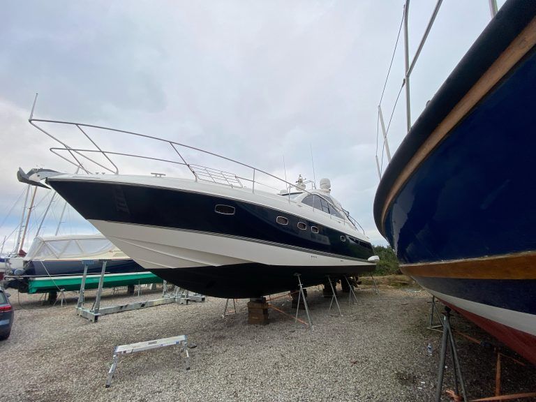 Premier yacht wraps hull wrap d