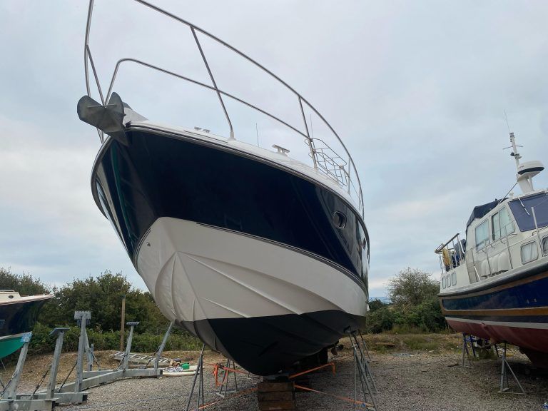 Premier yacht wraps hull wrap f