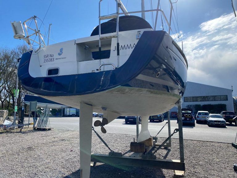 Premier yacht wraps hull wrap name 3