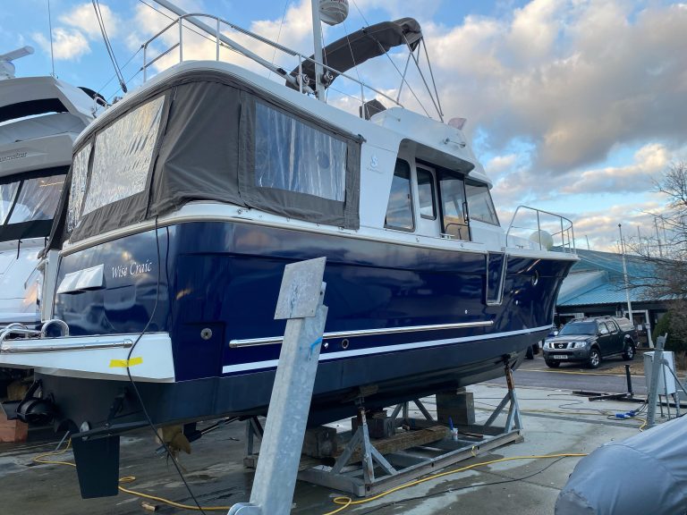 Premier yacht wraps hull wrap navy 7