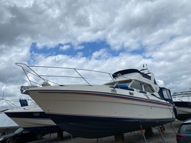 Premier yacht wraps red blue stripes 2