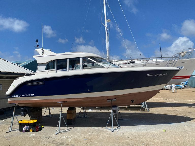 Premier yacht wraps savannah hull stripes 2