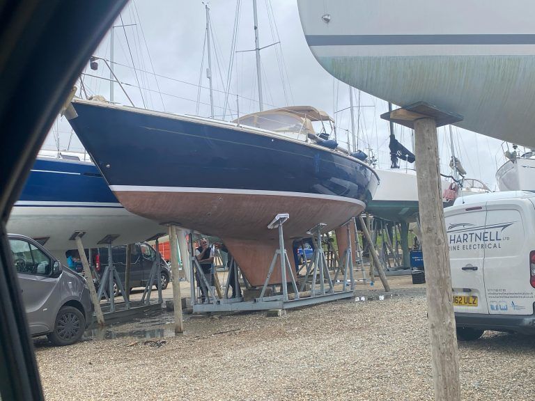 Premier yacht wraps white stripes 3