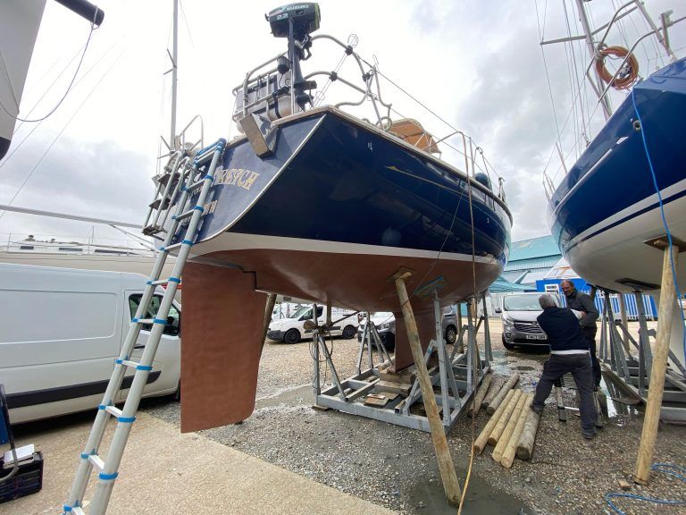 Premier yacht wraps white stripes 5